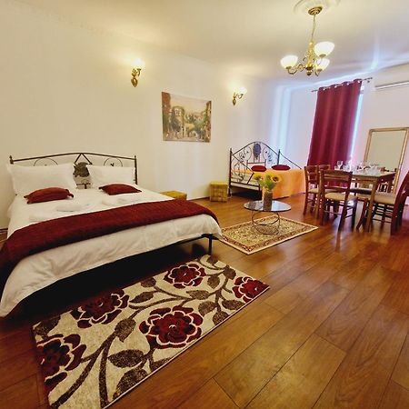 5* Royal House Near Unirii Square Vila Cluj-Napoca Exterior foto
